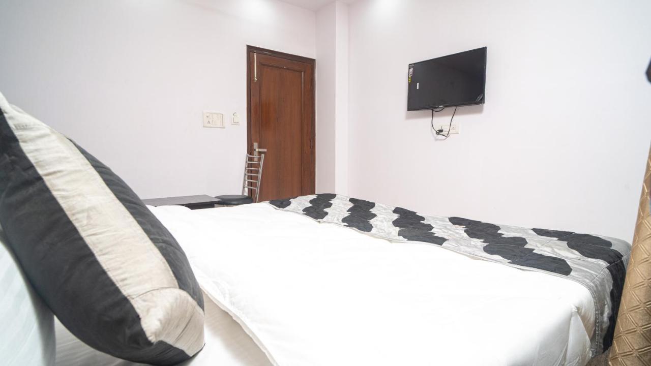 Hotel Gs International Couple Friendly At Delhi University Nové Dillí Exteriér fotografie