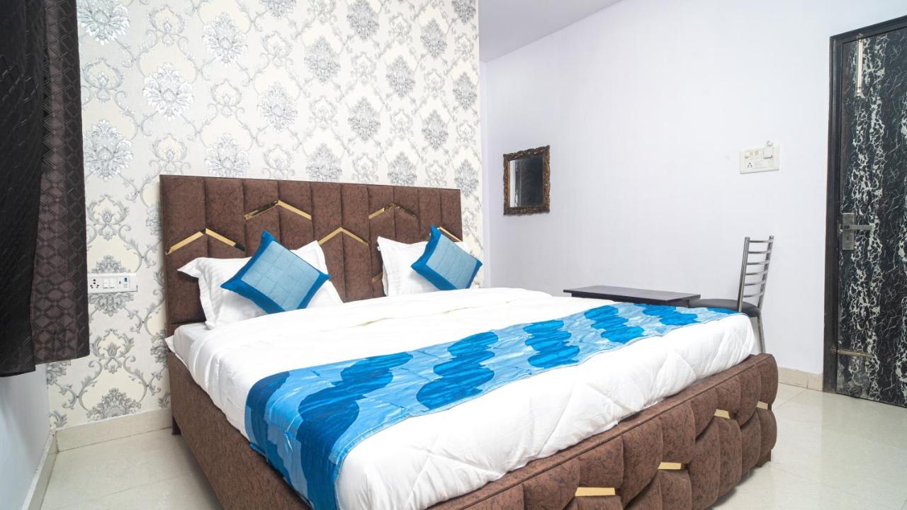 Hotel Gs International Couple Friendly At Delhi University Nové Dillí Exteriér fotografie