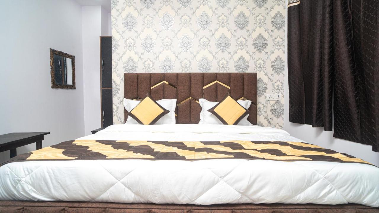 Hotel Gs International Couple Friendly At Delhi University Nové Dillí Exteriér fotografie