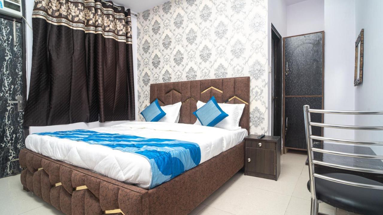 Hotel Gs International Couple Friendly At Delhi University Nové Dillí Exteriér fotografie
